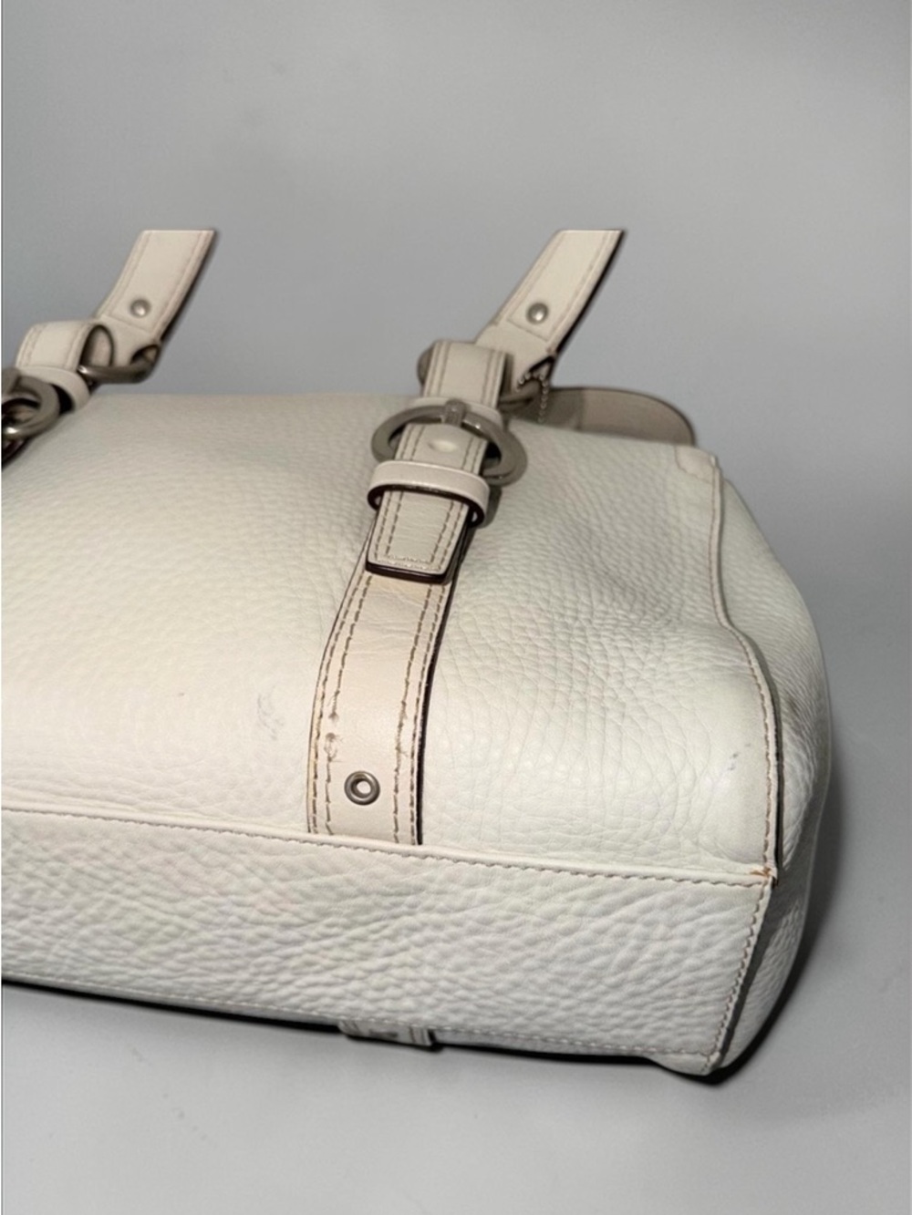 Coach Off White Pebbled Leather Chelsea Zip Satchel Handbag Women’s - Picture 7 of 10